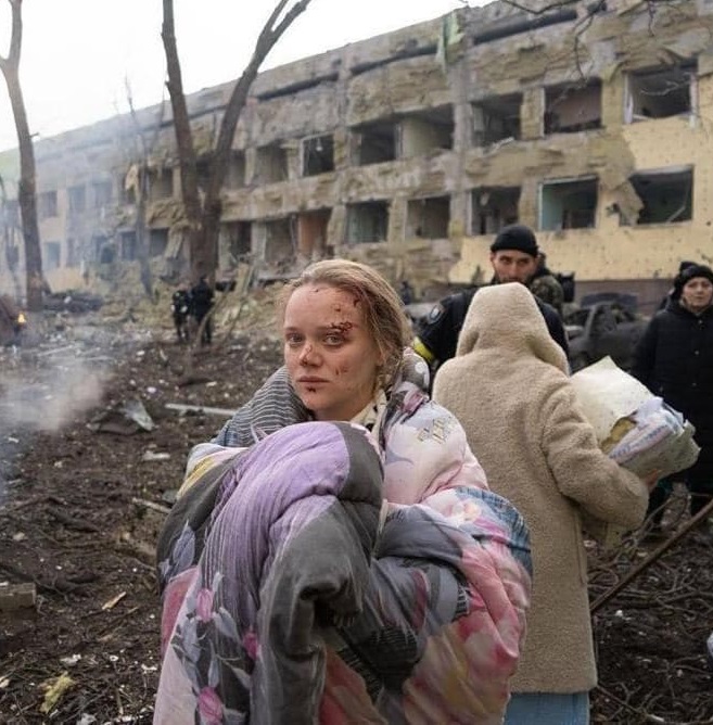 Атака на больницу Мариуполя не обошлась без жертв