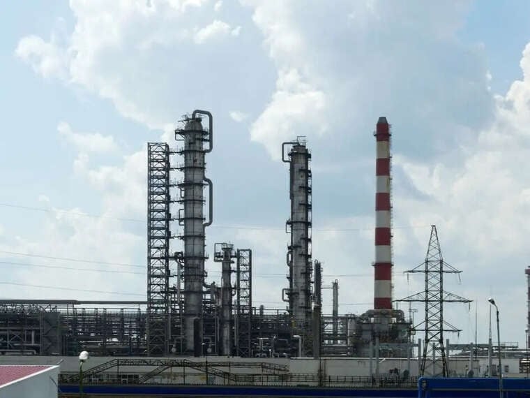 Рязанский НПЗ остановил установку CDU-6 после атаки беспилотников