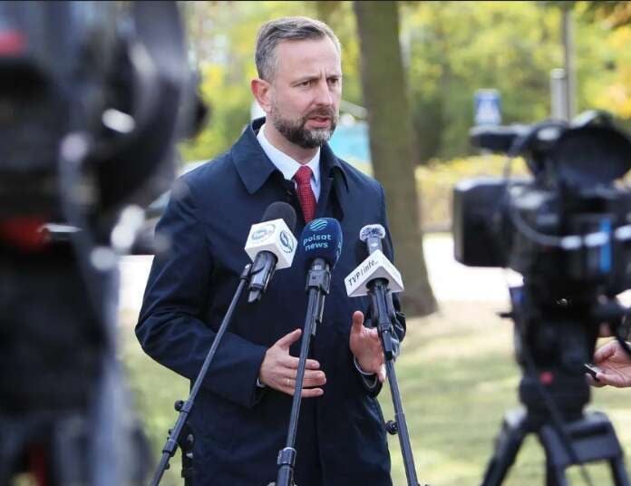 Польща досліджує можливу причетність РФ до дезінформаційної хвилі на тлі інцидентів у школах