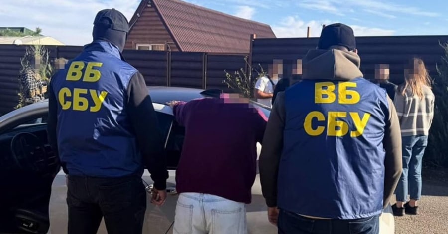 Адвоката в Одесі затримали за спробу отримати 300 тис. доларів від клієнтки
