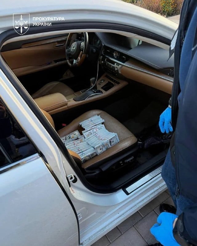 Одеського адвоката затримали за спробу шахрайства на 315 тисяч доларів