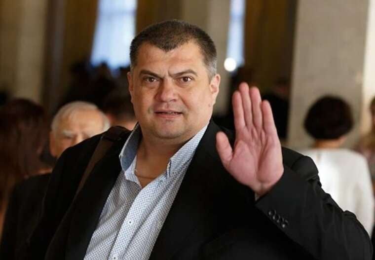 Нардеп Корявченков (Юзік) знову виїхав до Каталонії попри воєнний стан