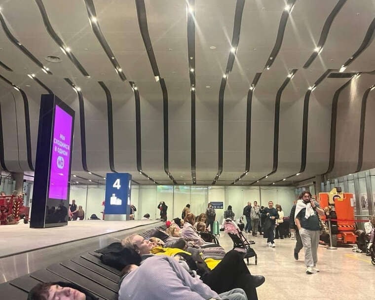 Удар безпілотників призупинив роботу аеропорту Пулково в Петербурзі: 15 авіарейсів відмінили