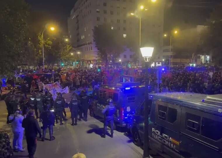 Протести в Мадриді: громадяни вимагають звільнити Оскара Пуенте після рейкової катастрофи