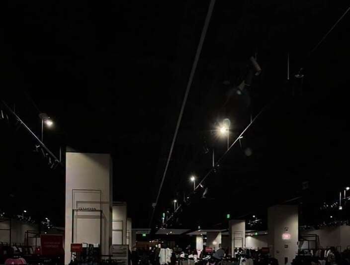 Emergency power outage continues at Respublika Park shopping centre in Kyiv
