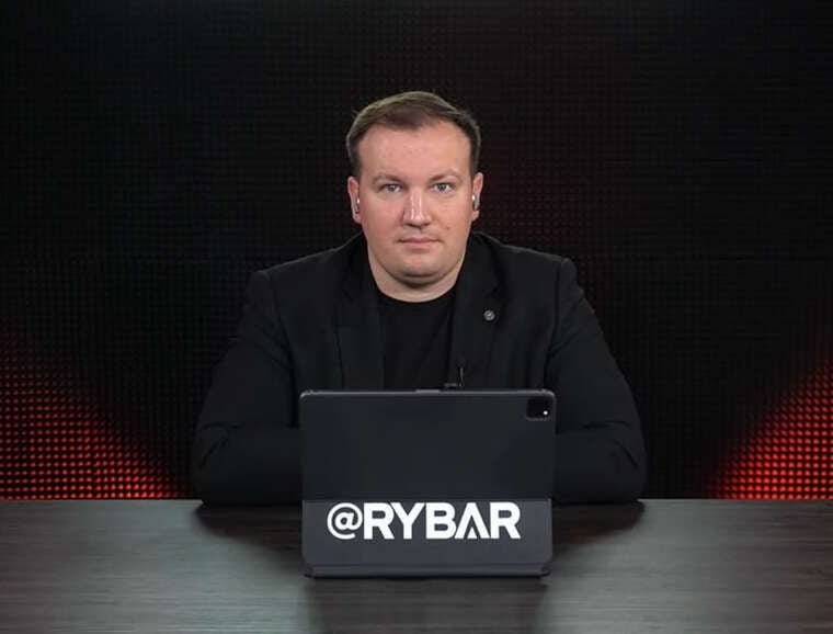 Блогер Звинчук повернувся в РФ після затримання в Чорногорії