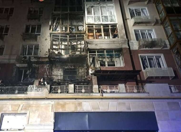 У Умані після удару БпЛА вогню здана багатоповерхівка, п'ятеро людей постраждали