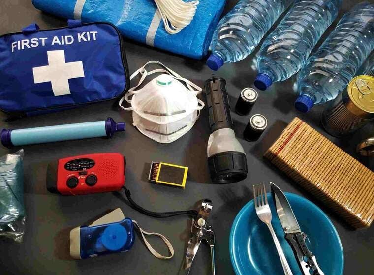 Britons mass-buy hand-crank radios following government campaign