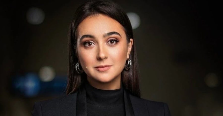 Zelensky's former spokesperson demands cession of Donbas and calls president an obstacle to peace