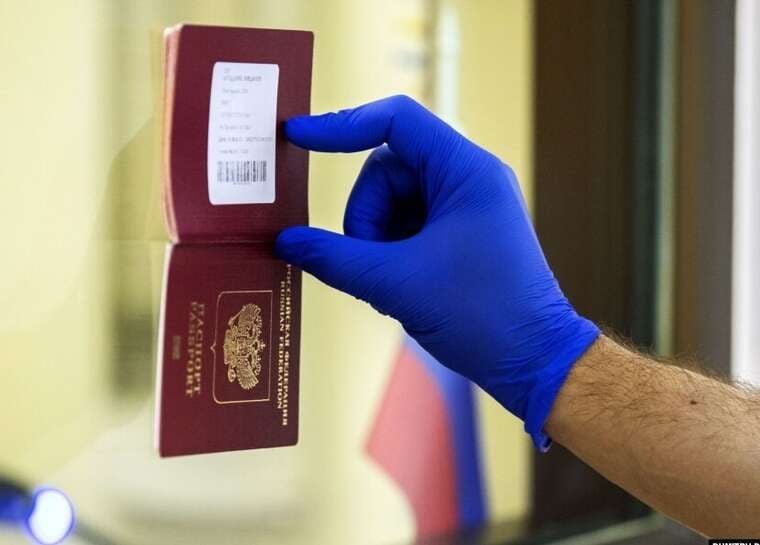 Брюссель готує посилення візових правил для росіян через ризик гібридних атак