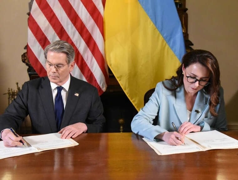 Юрлов рассказал о хаотичной смене переговорщиков США по соглашению о недрах