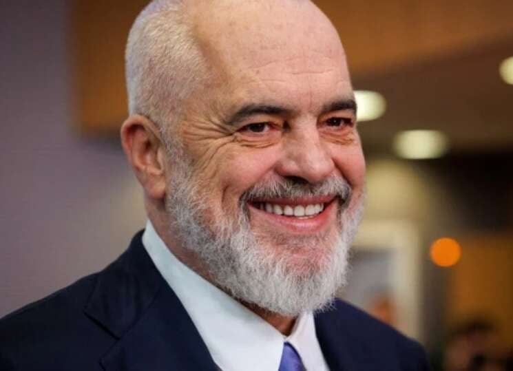 Еді Рама відмовився віддати владу, заявивши, що протести загрожують вступу Албанії до ЄС