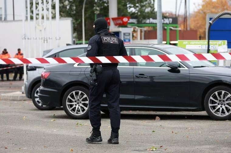 У Парижі 24 жовтня закриють 24 станції метро та Лувр через очікувані протести