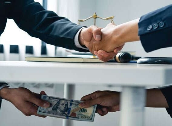 НАЗК зафіксувало порушення на понад 2,7 млрд грн у деклараціях чиновників