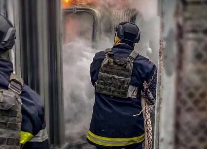 На Тернопільщині ліквідовують пожежі на енергооб'єктах після удару дронів